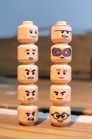 Lott med Minifigurhoder 10 stykk